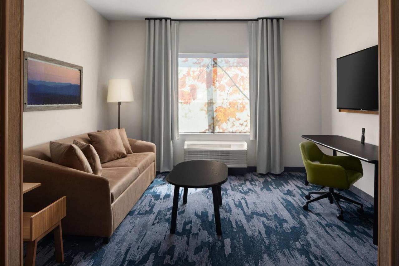 Fairfield By Marriott Inn & Suites Whitsett Greensboro East Экстерьер фото
