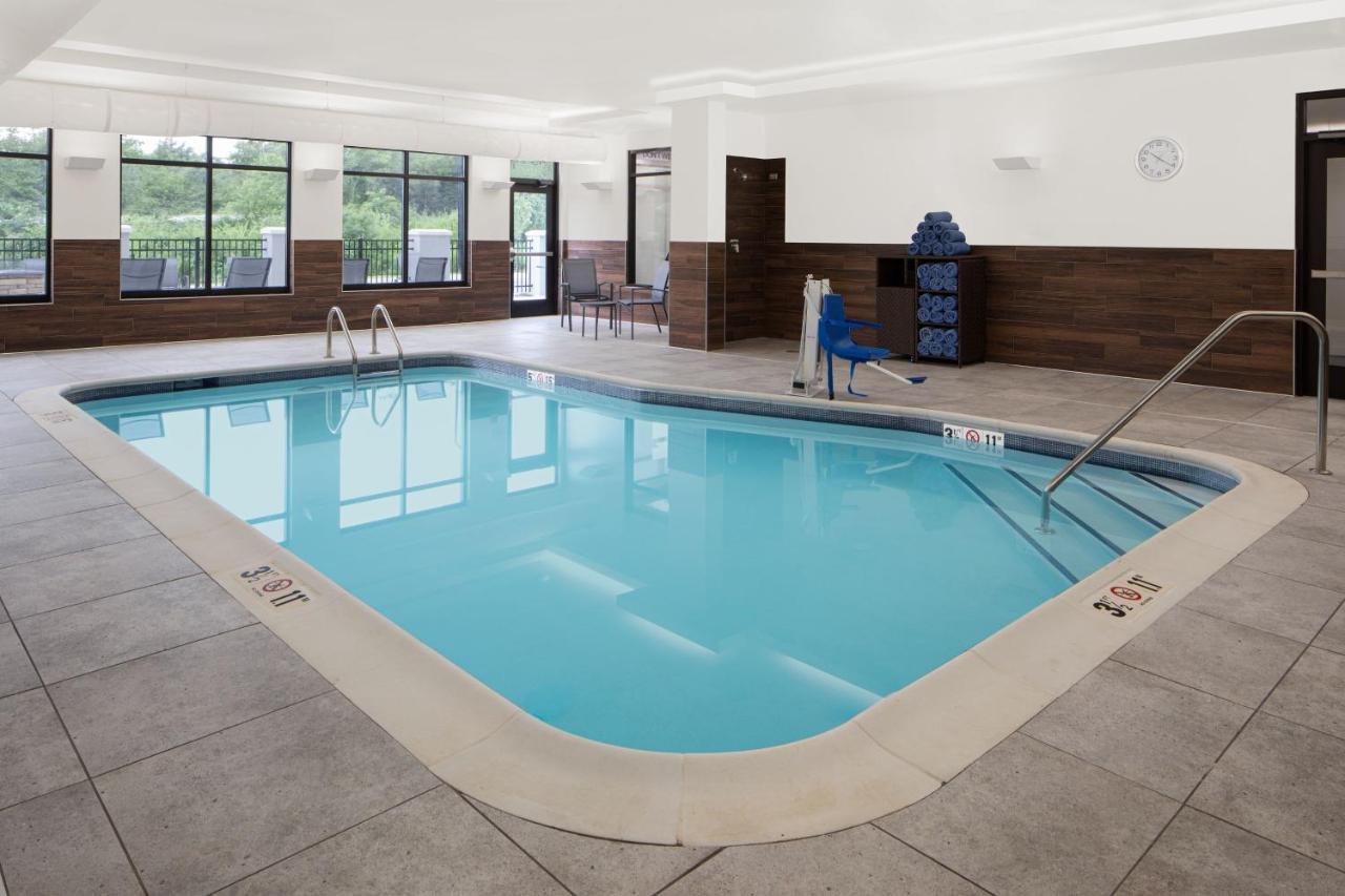 Fairfield By Marriott Inn & Suites Whitsett Greensboro East Экстерьер фото