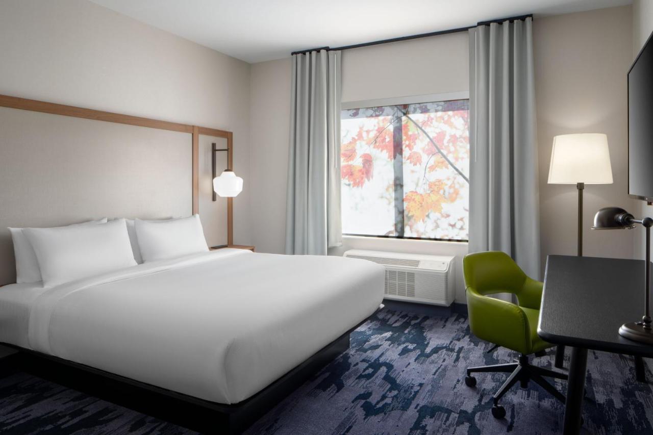 Fairfield By Marriott Inn & Suites Whitsett Greensboro East Экстерьер фото